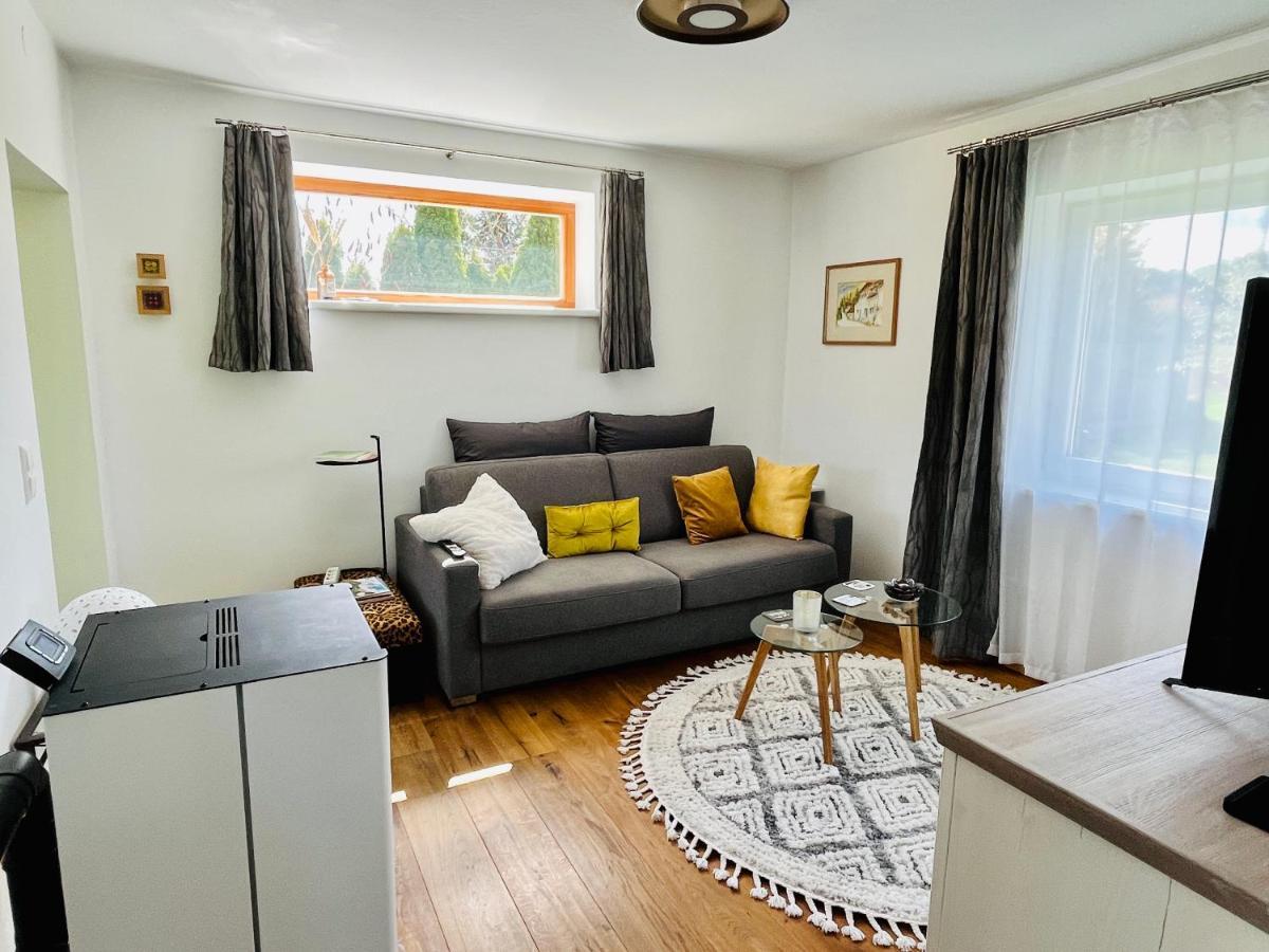 Ferienhaus Sausalblick Großklein Eksteriør billede